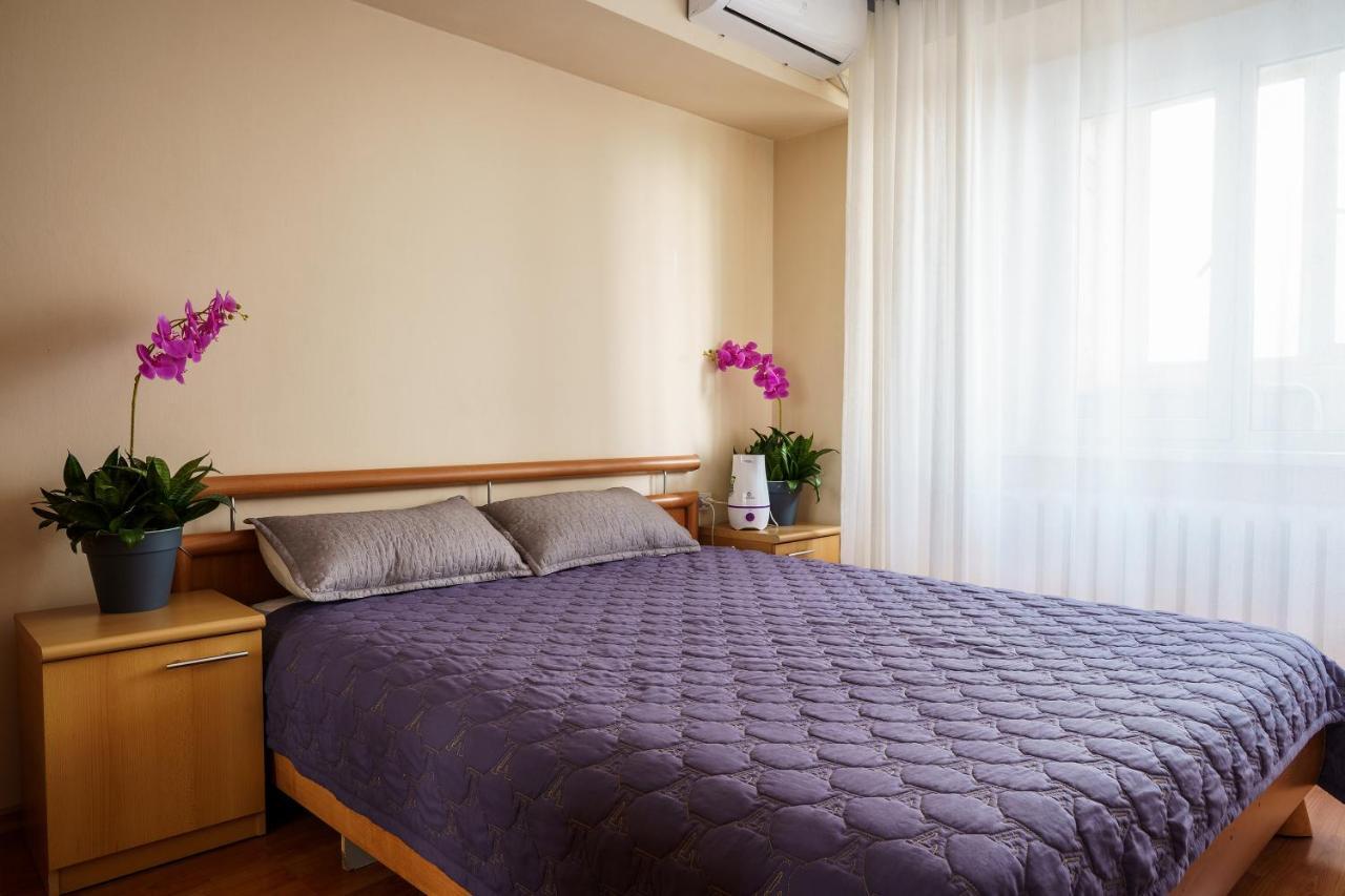 Золотой Квадрат 60 Кв2 Apartment อัลมาตี ภายนอก รูปภาพ