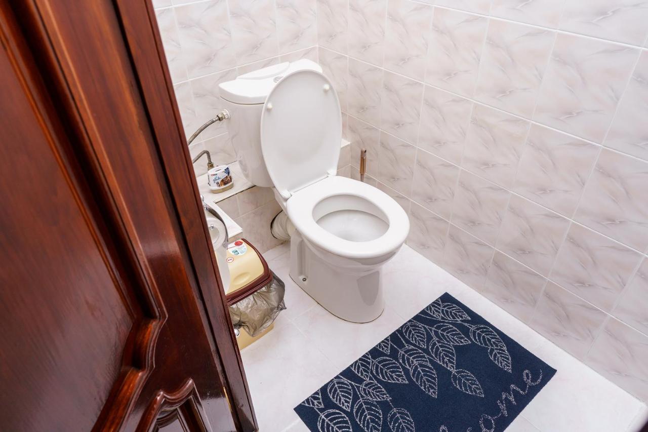 Золотой Квадрат 60 Кв2 Apartment อัลมาตี ภายนอก รูปภาพ