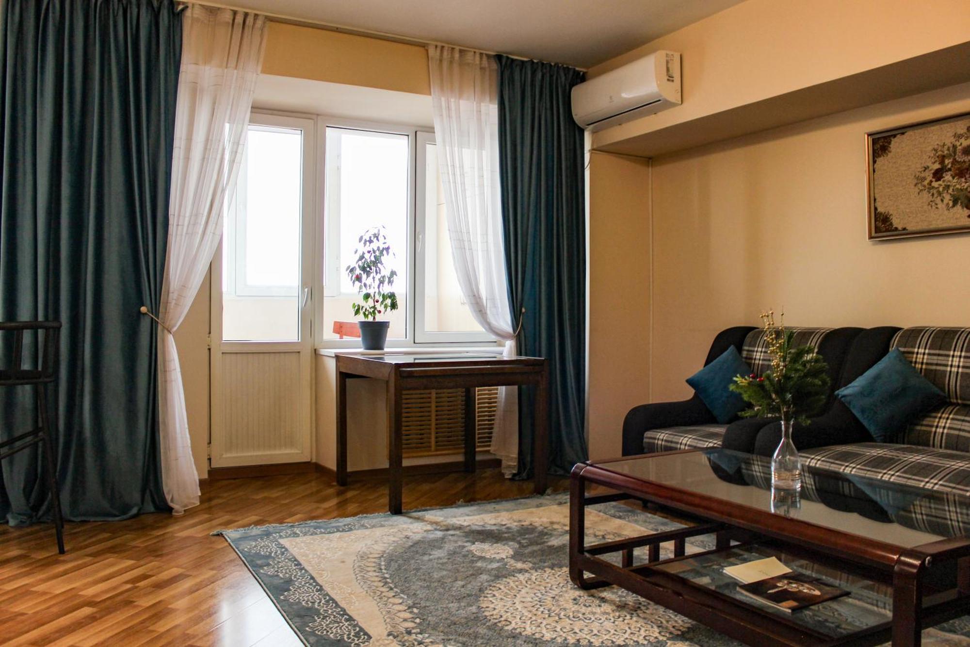 Золотой Квадрат 60 Кв2 Apartment อัลมาตี ภายนอก รูปภาพ